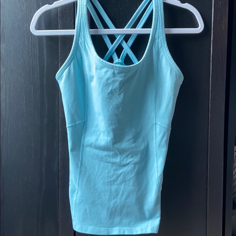 Athletic tank top